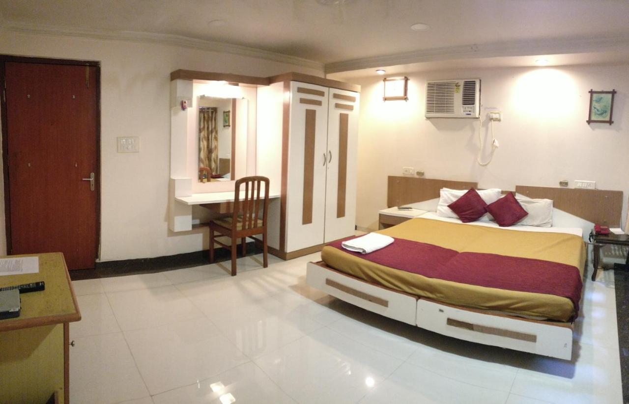 Livewel Serviced Apartments Bombaj Zewnętrze zdjęcie